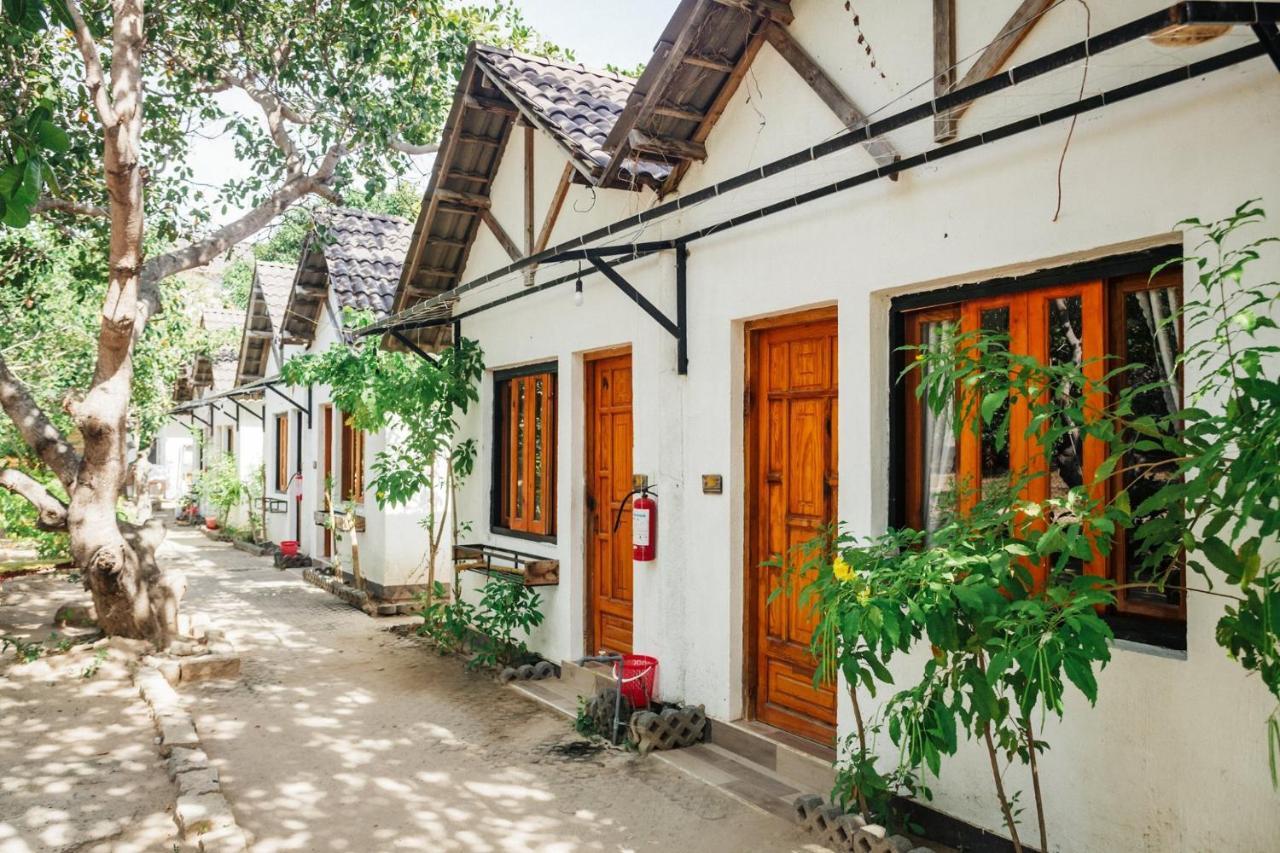 Villa Dao Hoa Vang Cam Ranh - Venuestay Exteriér fotografie