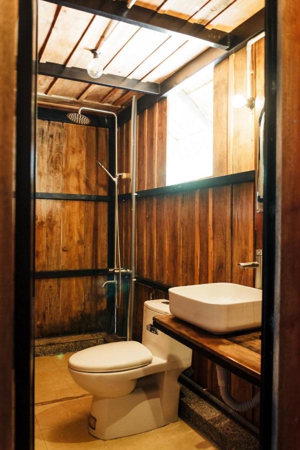 Villa Dao Hoa Vang Cam Ranh - Venuestay Exteriér fotografie